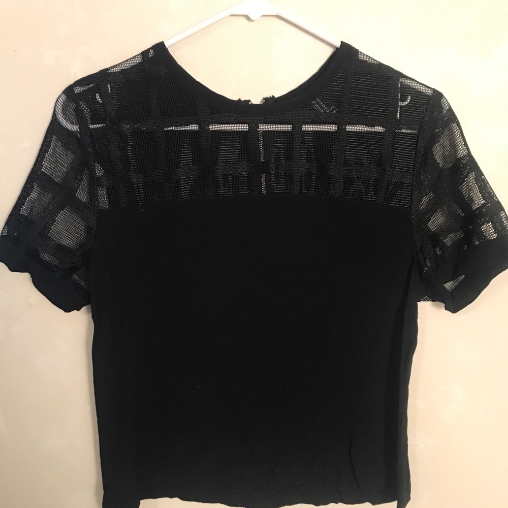Forever 21 black T-shirt